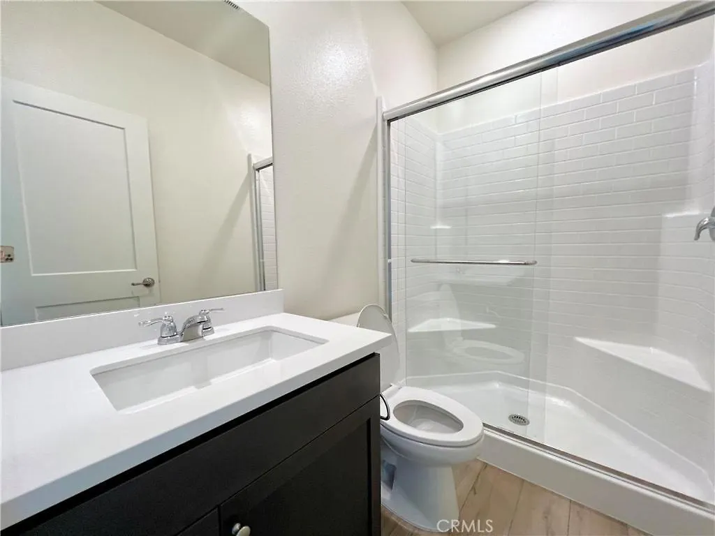 Parkland Apartment Ontario 0*,